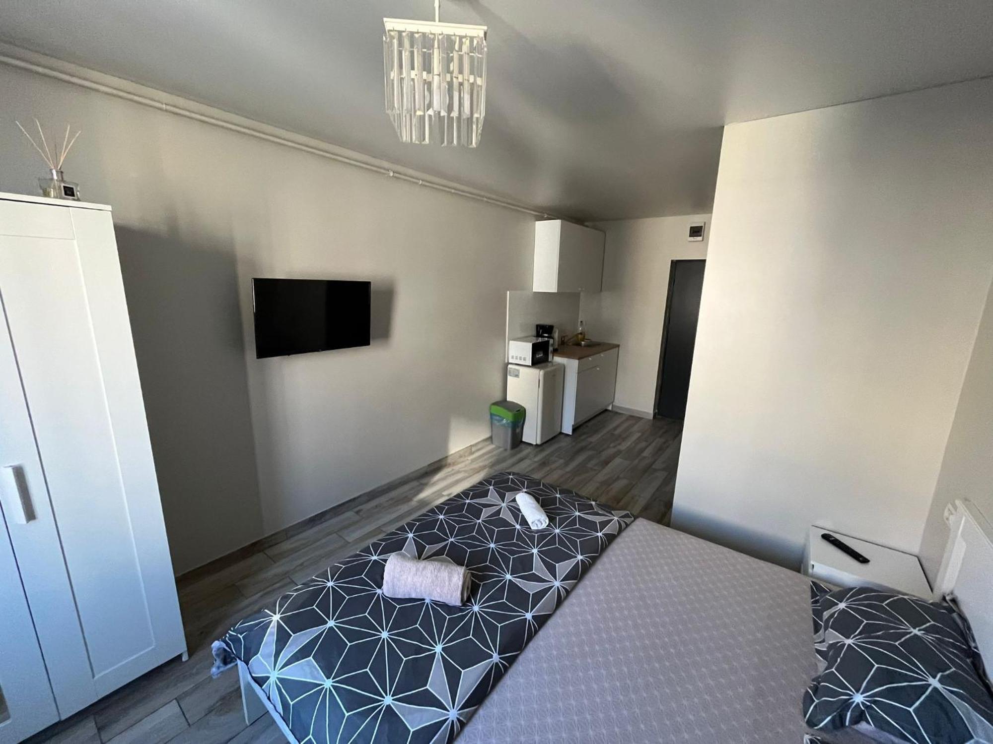 Ceronav Portului Studio Galati  Ngoại thất bức ảnh